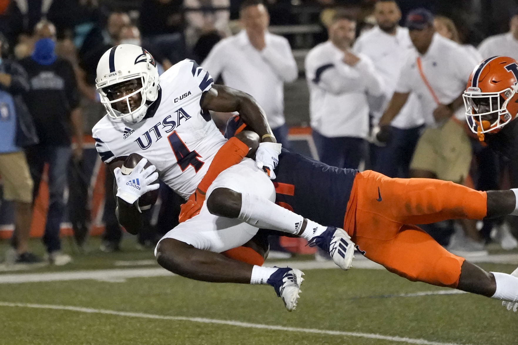UTSA Illinois Football